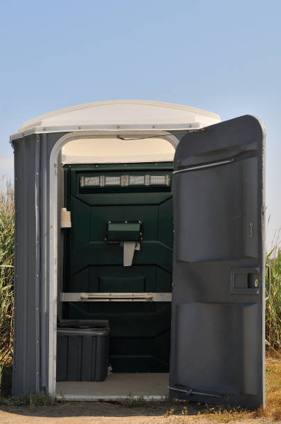 Best Luxury portable toilet rental  in Alton, TX