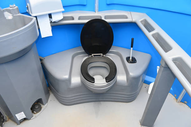 Portable Toilet Options We Offer in Alton, TX